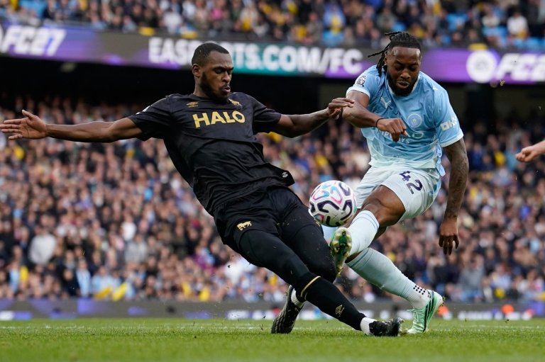 Man City winger Semenyo out for eight weeks with knee injury | iNFOnews.ca