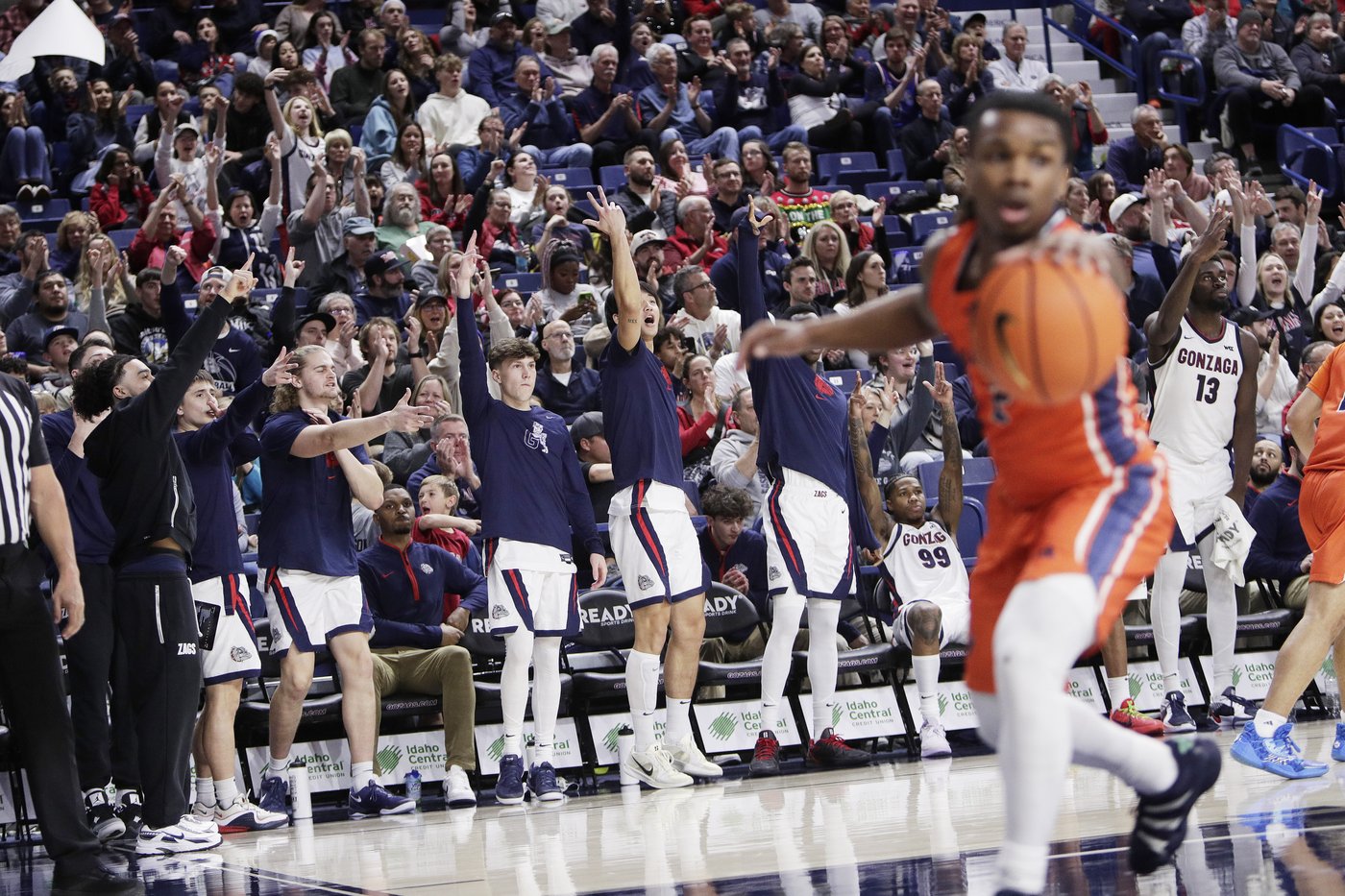 Graham Ike leads No. 13 Gonzaga to 86-65 win over Bucknell | iNFOnews.ca Graham Ike leads No. 13 Gonzaga to 86-65 win over Bucknell | iNFOnews.ca