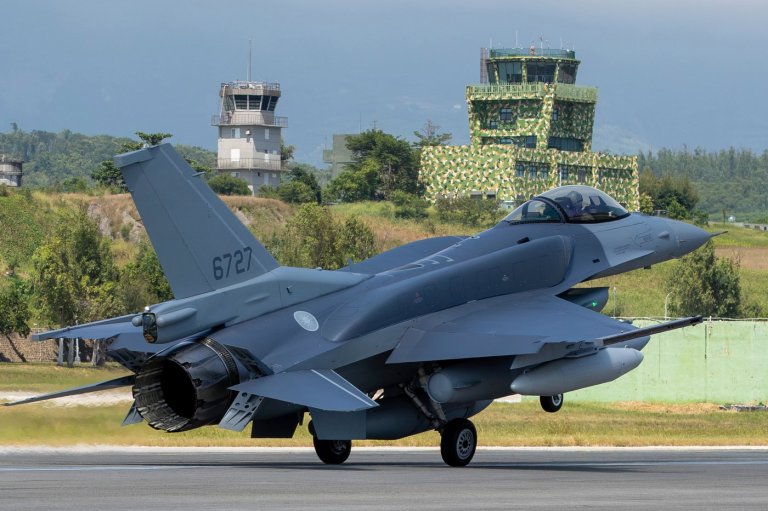 Taiwan receives 2 long-delayed US F-16Vs and awaits additional fighter jets | iNFOnews.ca