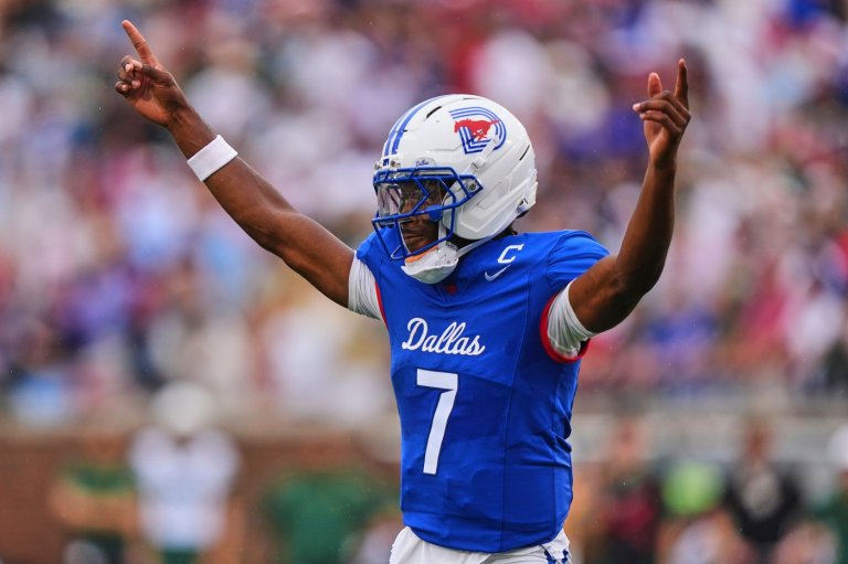 Kevin Jennings unexpectedly got to stay home, QB now in final season at SMU as Heisman hopeful | iNFOnews.ca