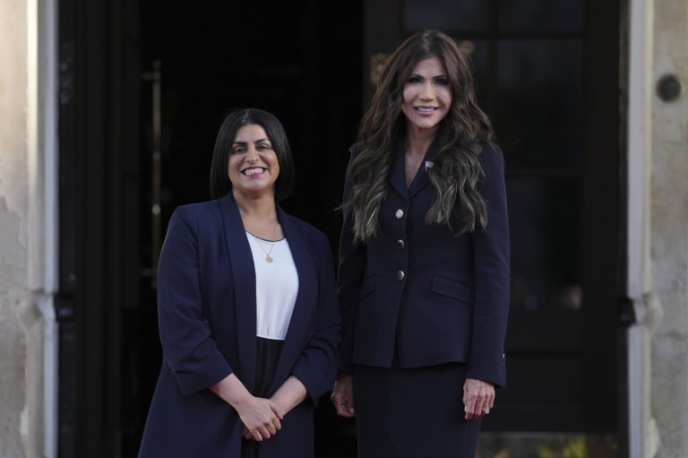 Kristi Noem joins 'Five Eyes' ministers at border security meeting in London | iNFOnews.ca