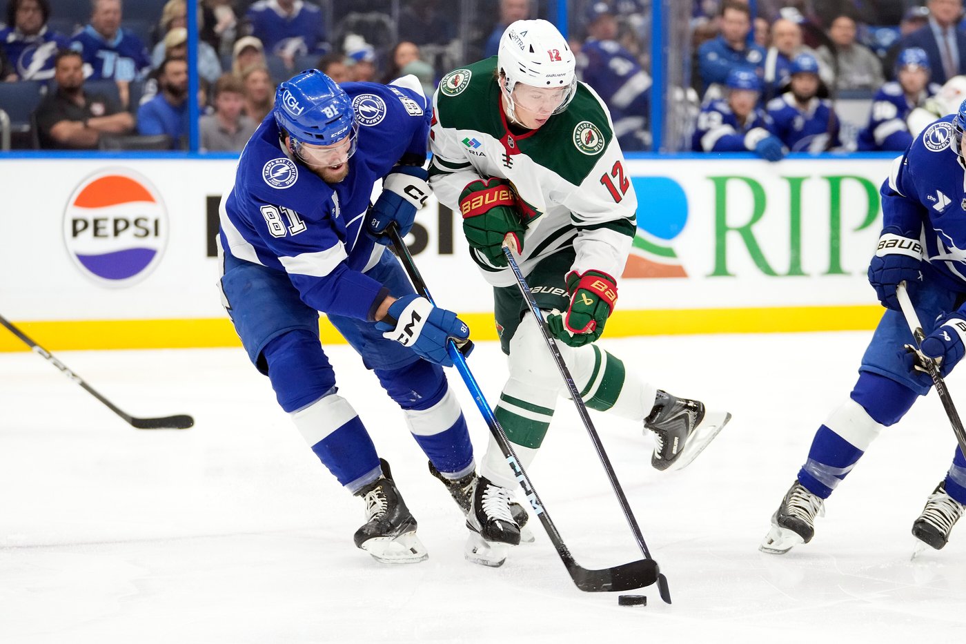 Cernak scores on crazy carom late in 3rd period as the Lightning beat the Wild 6-3 | iNFOnews.ca