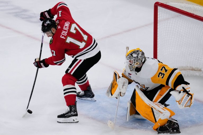Blackhawks captain Nick Foligno returns with goal against Penguins, Frank Nazar added to IR | iNFOnews.ca