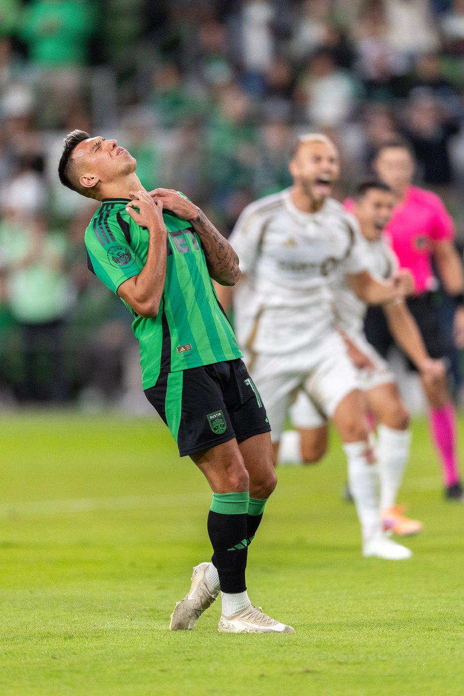 Bounga scores 2 goals, LAFC beats Austin 4-1, advances to Western Conference semis | iNFOnews.ca Bounga scores 2 goals, LAFC beats Austin 4-1, advances to Western Conference semis | iNFOnews.ca