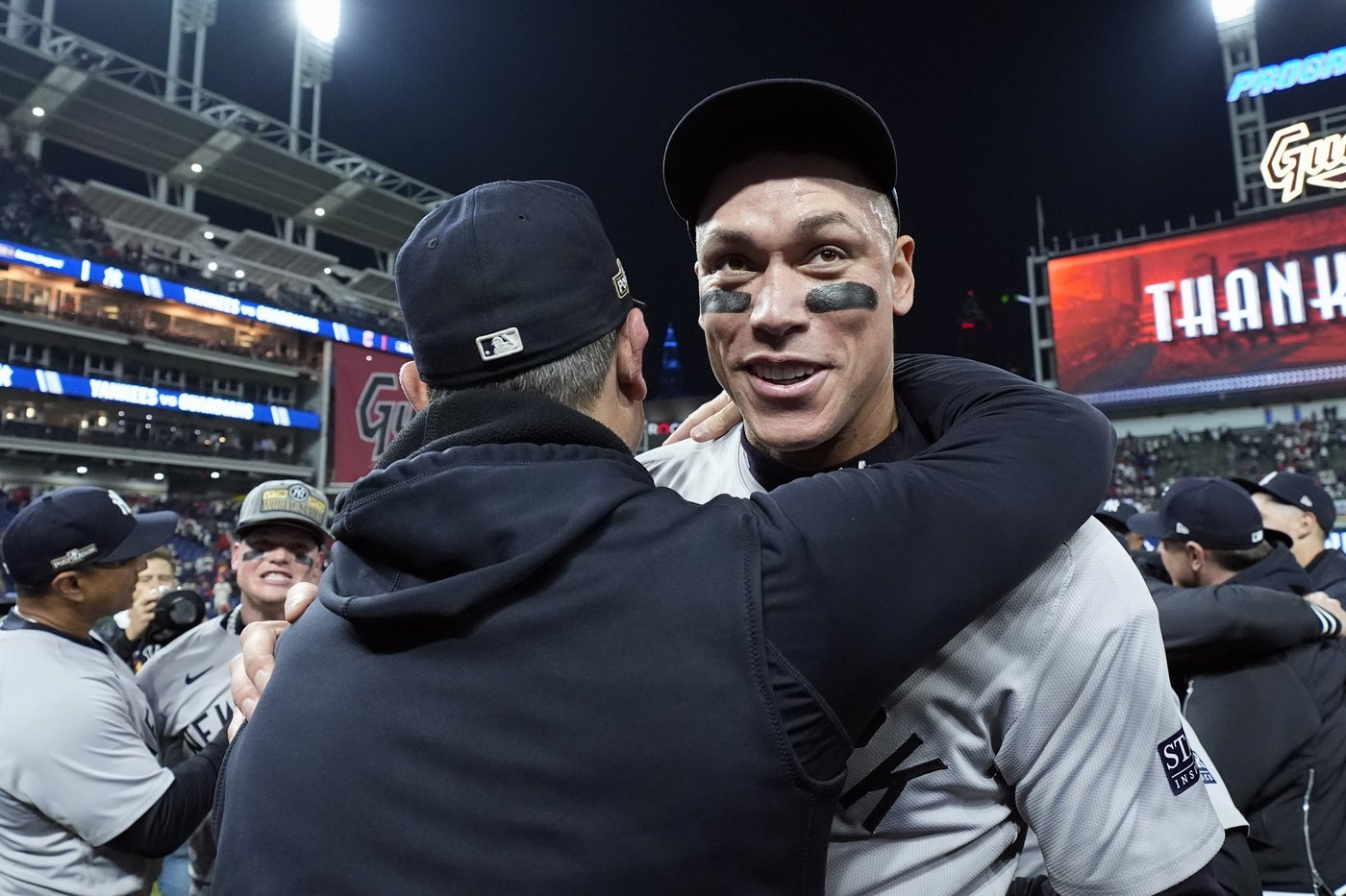 Aaron Boone says Yankees clubhouse togetherness at a high going into World Series | iNFOnews.ca