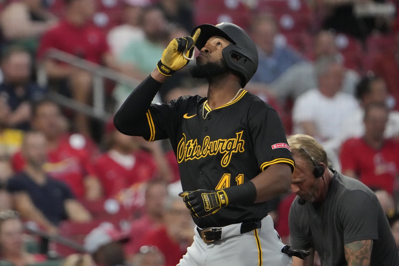Outfielder Bryan De La Cruz agrees to 1-year contract with Atlanta Braves | iNFOnews.ca