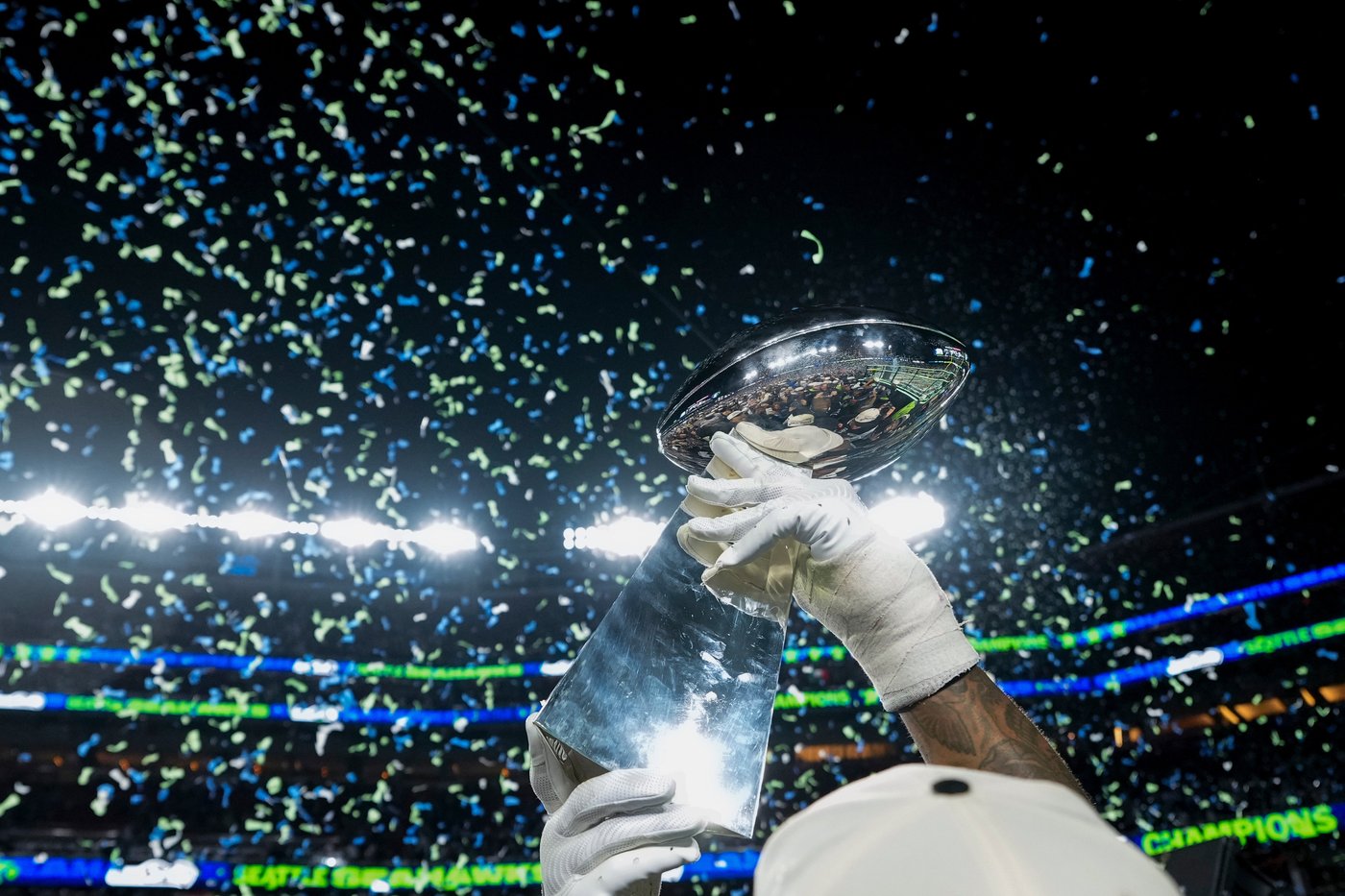 The Seahawks open their title defense with a rare Week 1 Super Bowl rematch vs the Patriots | iNFOnews.ca