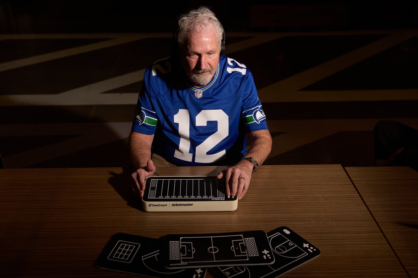 Some blind fans to experience Super Bowl with tactile device that tracks ball | iNFOnews.ca