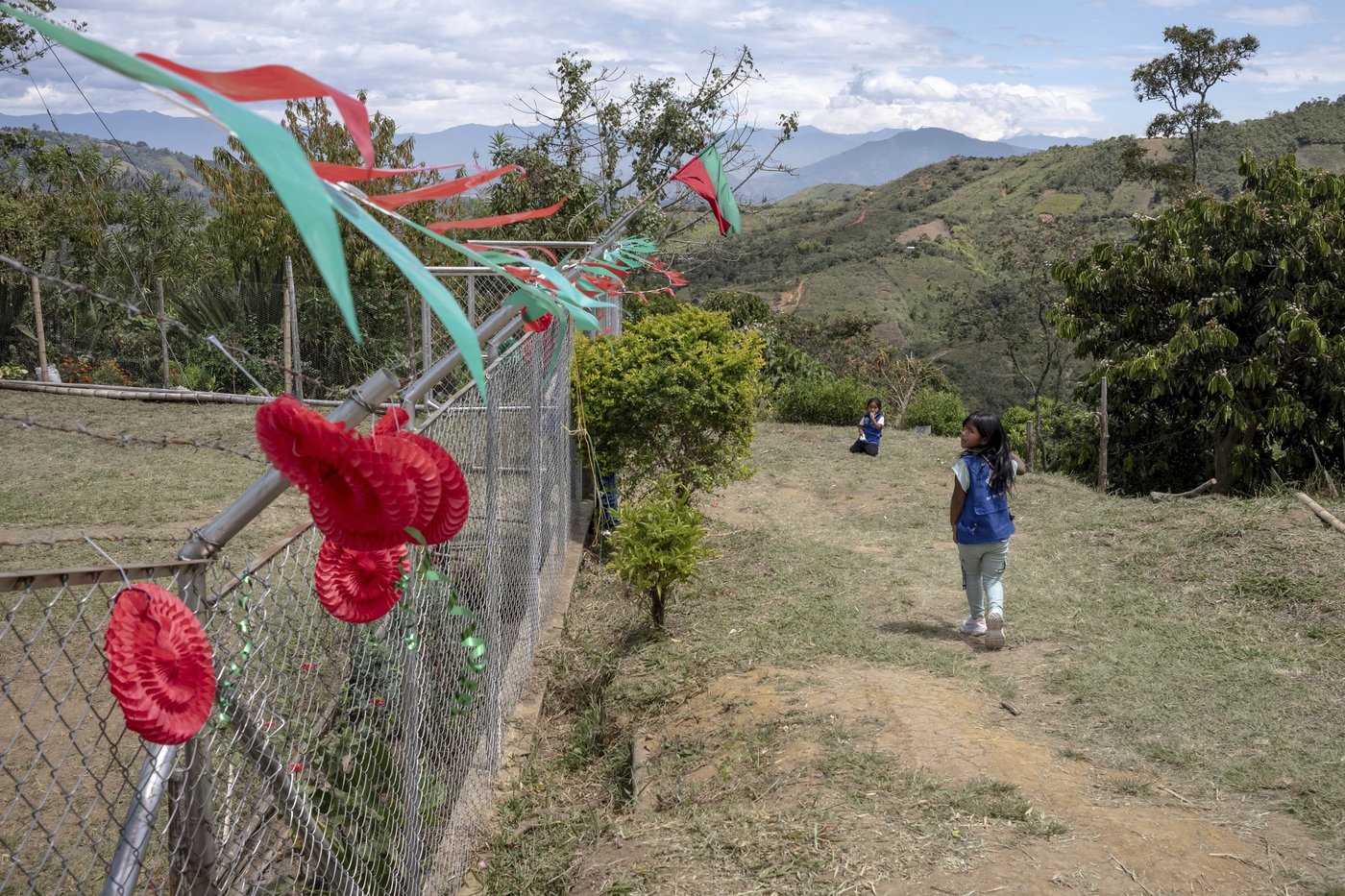 Violent guerrillas are taking Colombia's children. Unarmed Indigenous groups are confronting them | iNFOnews.ca Violent guerrillas are taking Colombia's children. Unarmed Indigenous groups are confronting them | iNFOnews.ca