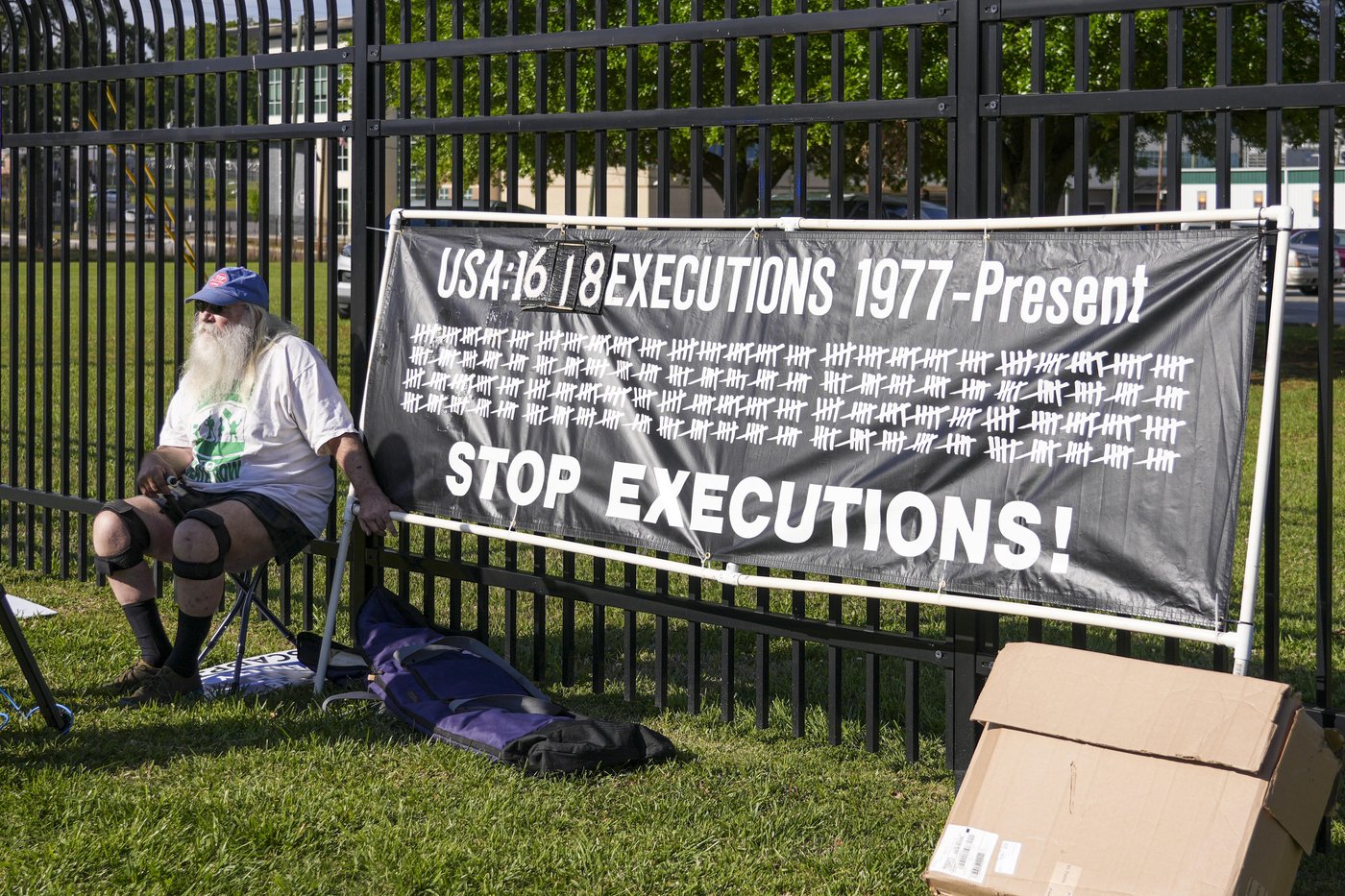 Lawyers for man executed by firing squad in South Carolina say bullets mostly missed his heart | iNFOnews.ca