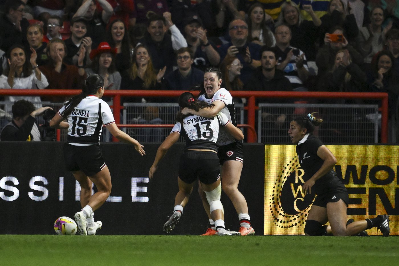 Canada tops New Zealand 34-19, advances to Women's Rugby World Cup final | iNFOnews.ca