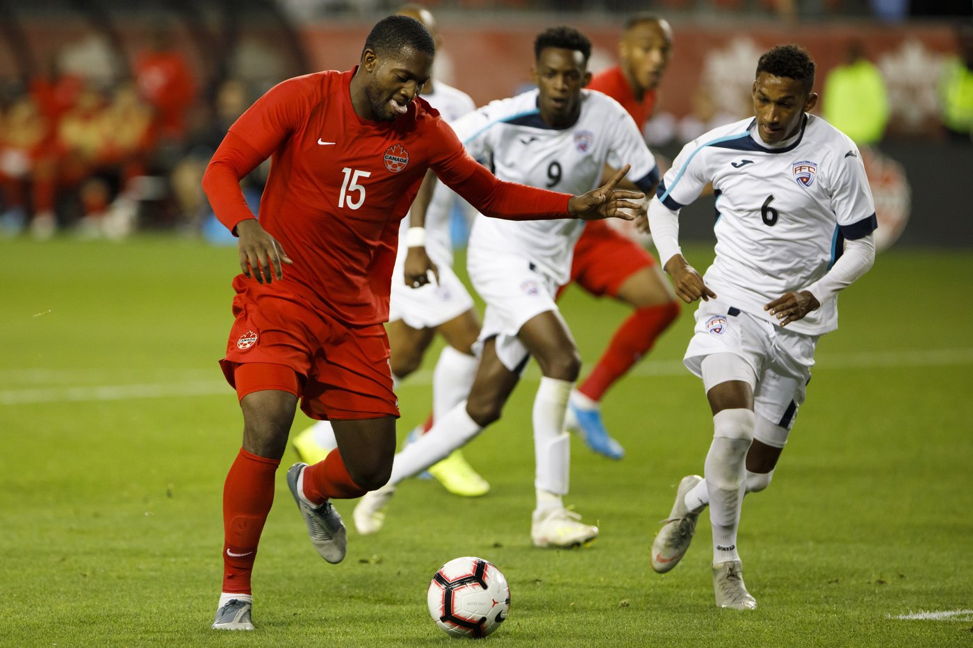Former Canada defender Doneil Henry learning the other side of football these days | iNFOnews.ca