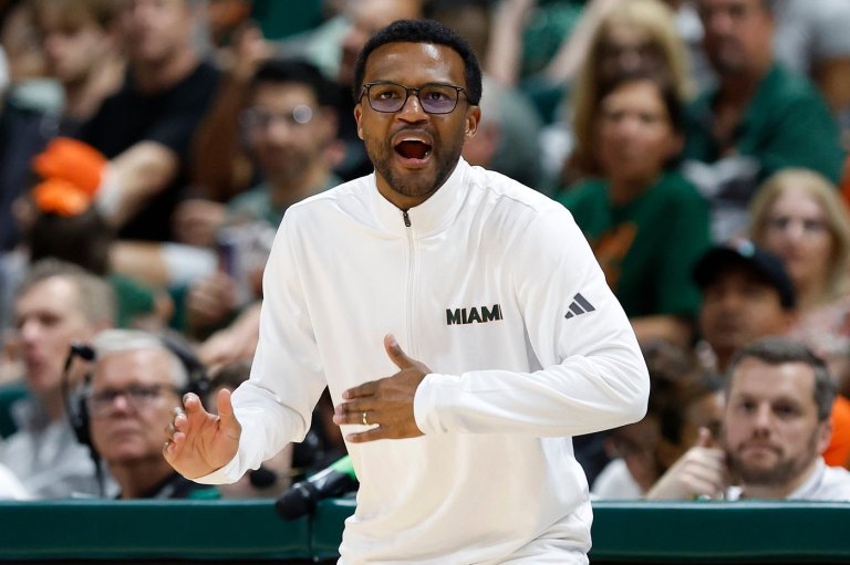 Miami extends contract of basketball coach Jai Lucas, AP source says | iNFOnews.ca