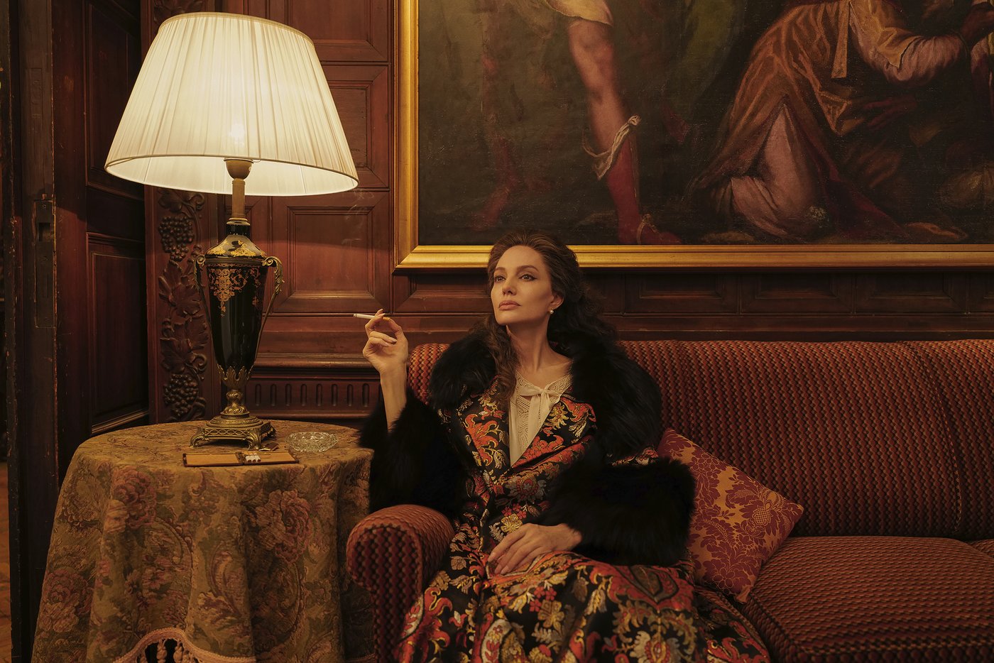 To play Maria Callas, Angelina Jolie had to learn how to breathe again | iNFOnews.ca