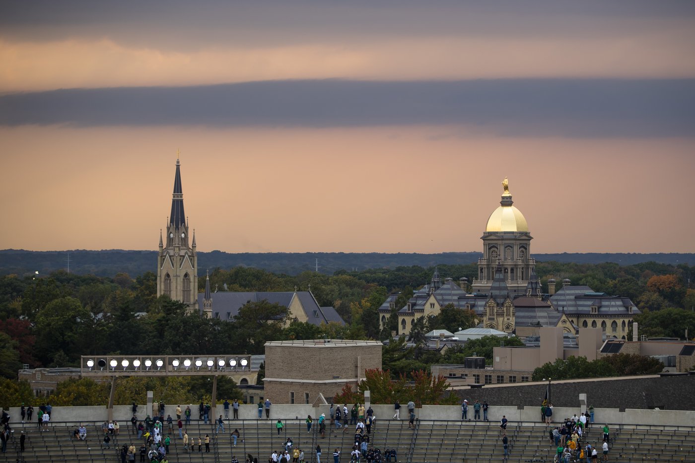 Some elite US universities favor wealthy students in admissions decisions, lawsuit alleges | iNFOnews.ca