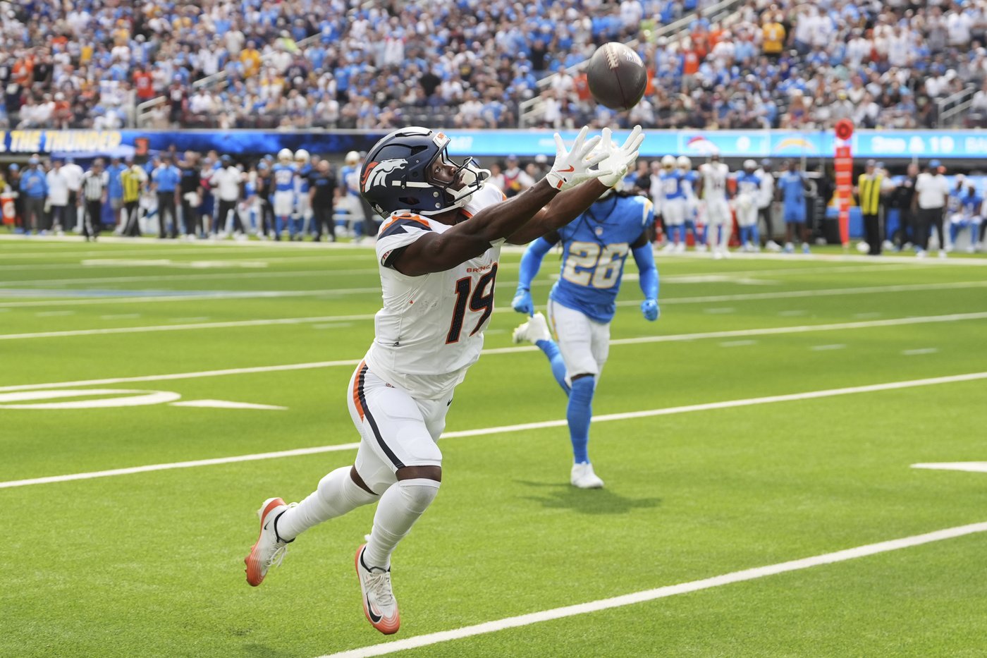 Broncos' Marvin Mims Jr. added to injury report with hip ailment | iNFOnews.ca