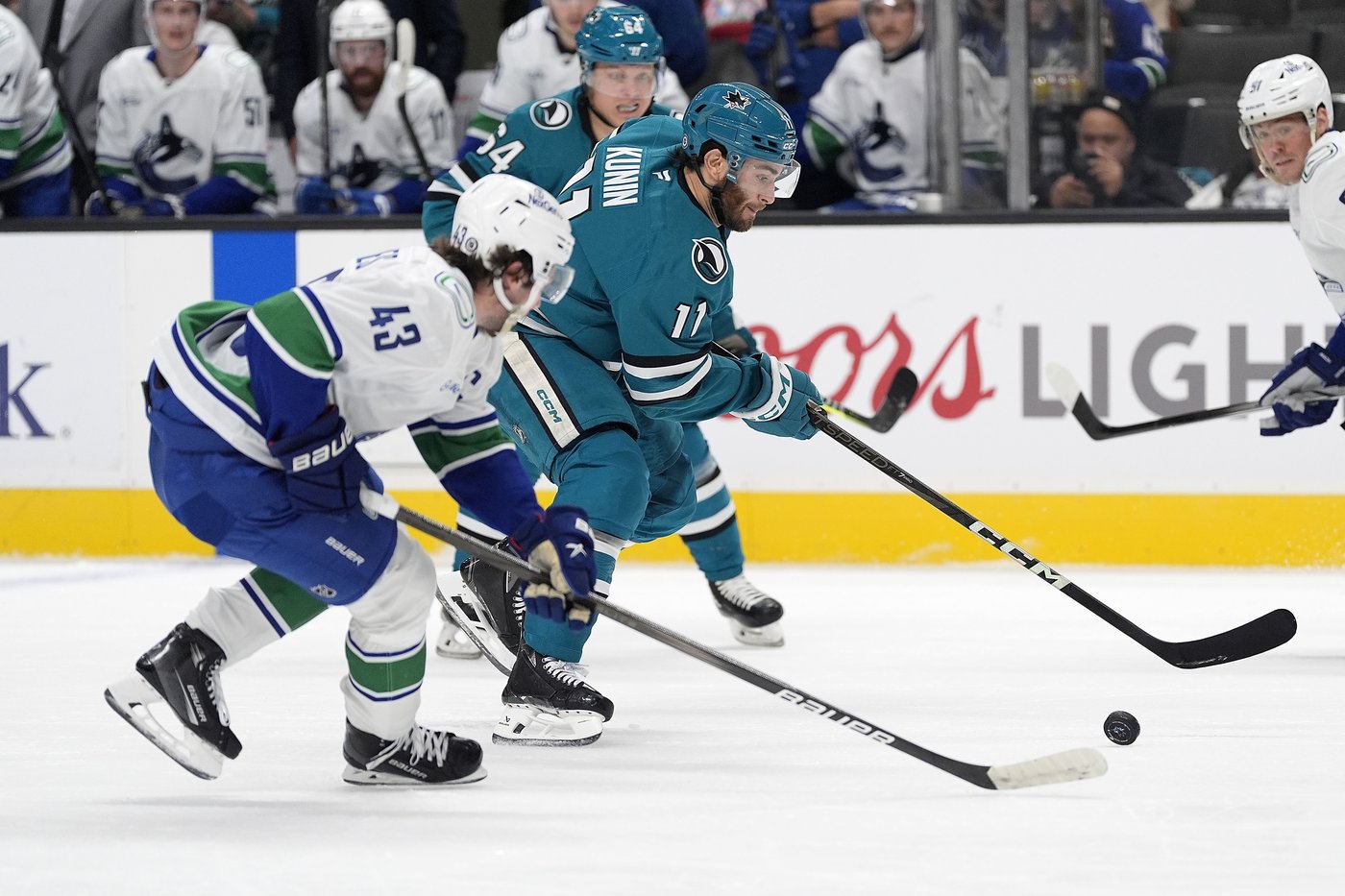 Suter scores twice as Canucks edge Sharks 3-2 | iNFOnews.ca Suter scores twice as Canucks edge Sharks 3-2 | iNFOnews.ca