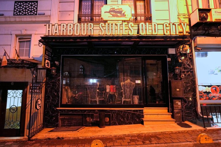 6 stand trial in Istanbul over insecticide poisoning deaths of Turkish-German family | iNFOnews.ca