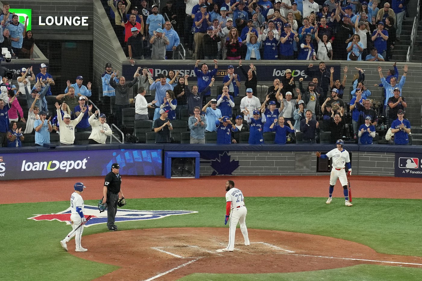 Going the Distance: Blue Jays force Game 7 with 6-2 victory over the Mariners | iNFOnews.ca