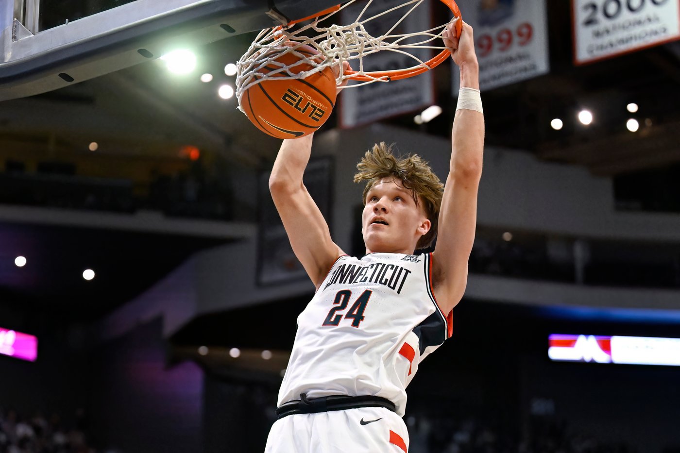 No. 3 UConn remains perfect in Big East play and extends winning streak to 18 by rolling past Xavier | iNFOnews.ca No. 3 UConn remains perfect in Big East play and extends winning streak to 18 by rolling past Xavier | iNFOnews.ca