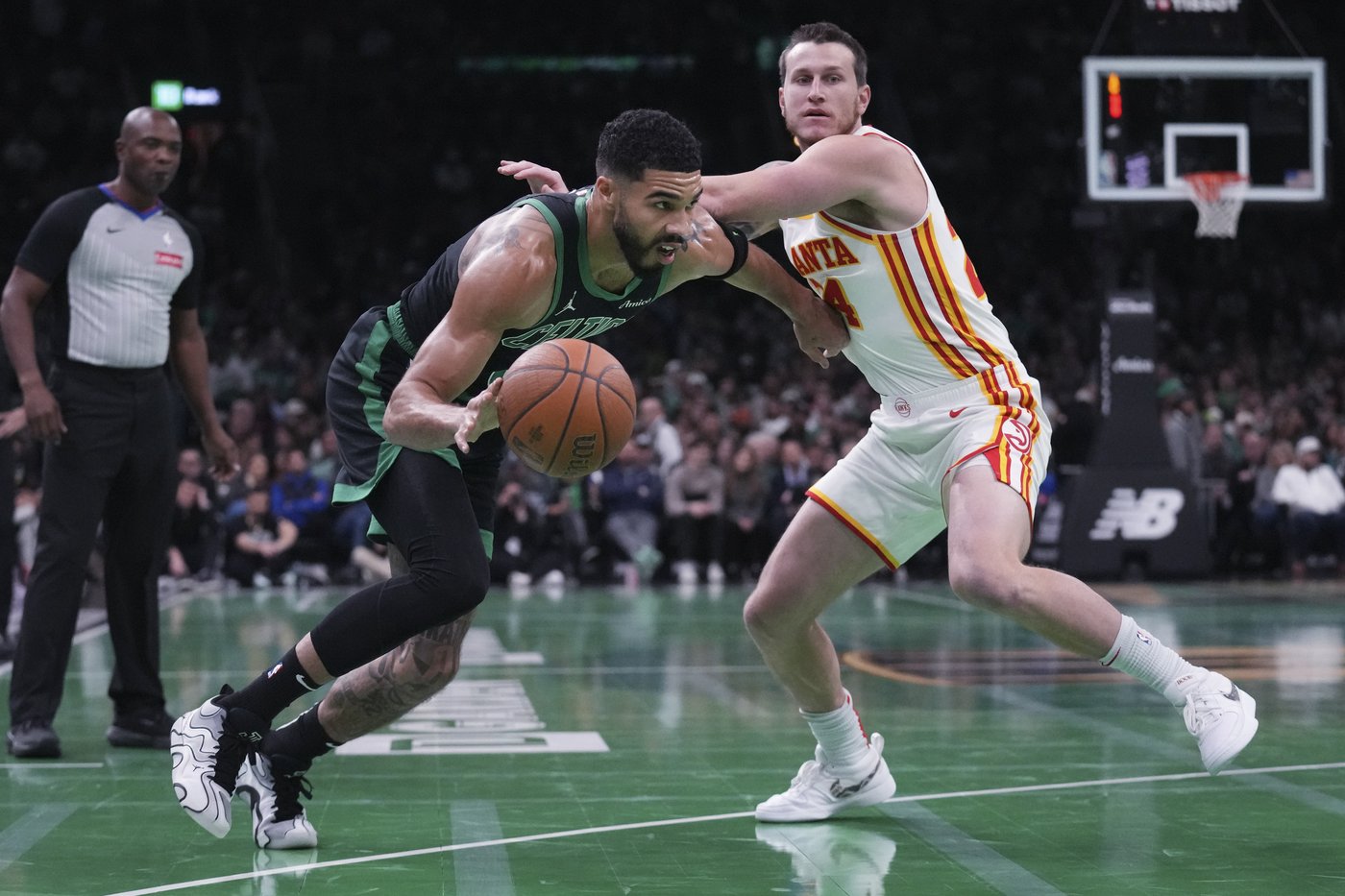 Dyson Daniels scores career-high 28 points, Jalen Johnson has triple-double as Hawks beat Celtics | iNFOnews.ca Dyson Daniels scores career-high 28 points, Jalen Johnson has triple-double as Hawks beat Celtics | iNFOnews.ca