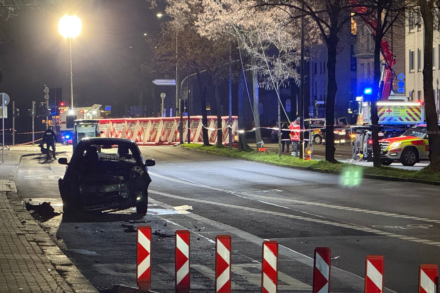 A car crashes into a bus stop in Germany and injures 3 people | iNFOnews.ca