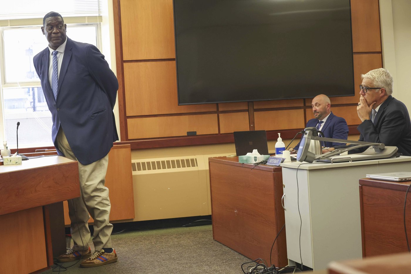 Former NBA star Shawn Kemp gets 30 days of home monitoring for Washington parking lot shooting | iNFOnews.ca Former NBA star Shawn Kemp gets 30 days of home monitoring for Washington parking lot shooting | iNFOnews.ca