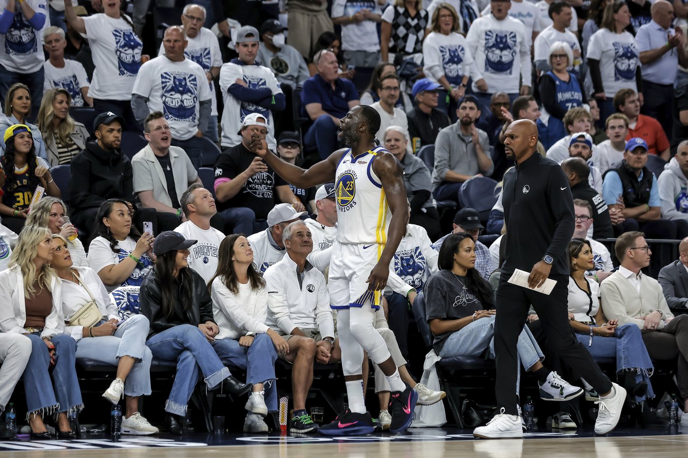 Timberwolves say fan ejected for conduct toward Draymond Green at Thursday's playoff game | iNFOnews.ca Timberwolves say fan ejected for conduct toward Draymond Green at Thursday's playoff game | iNFOnews.ca