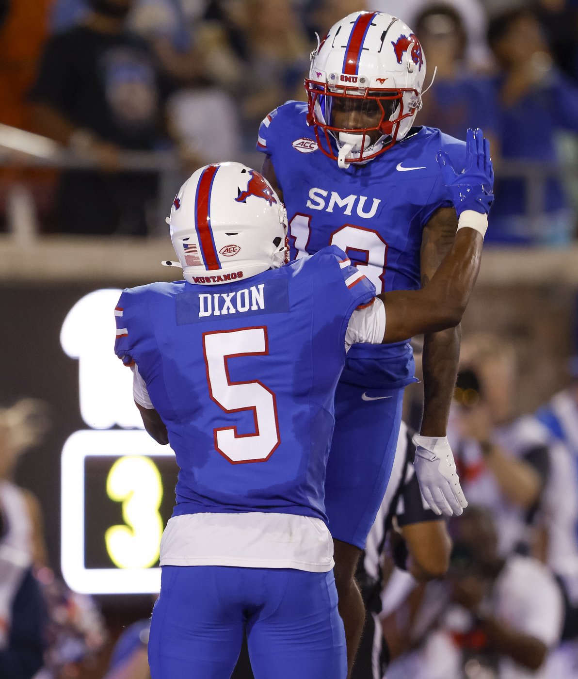 Brashard Smith and No. 20 SMU overwhelm previously undefeated No. 18 Pitt 48-25 | iNFOnews.ca Brashard Smith and No. 20 SMU overwhelm previously undefeated No. 18 Pitt 48-25 | iNFOnews.ca