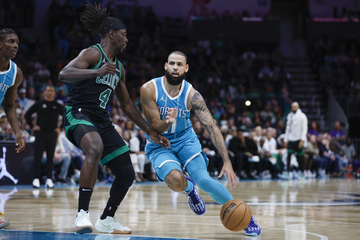 Tatum scores 32, Celtics pull away to beat Hornets 124-109 after 2 Charlotte players ejected | iNFOnews.ca Tatum scores 32, Celtics pull away to beat Hornets 124-109 after 2 Charlotte players ejected | iNFOnews.ca