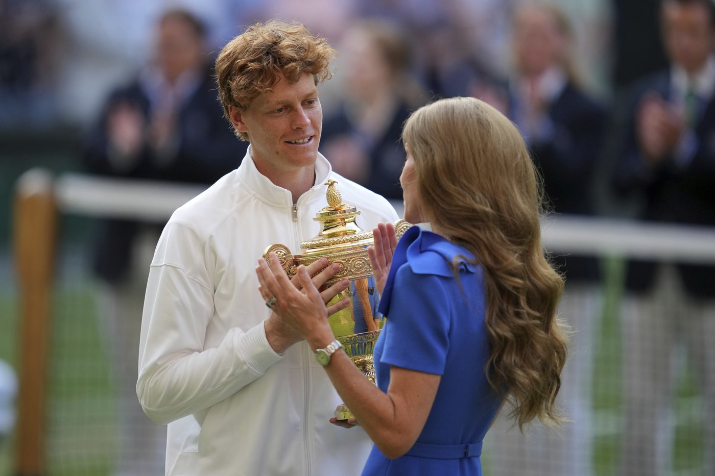 Princess of Wales hands out trophy to Jannik Sinner after Wimbledon final against Carlos Alcaraz | iNFOnews.ca Princess of Wales hands out trophy to Jannik Sinner after Wimbledon final against Carlos Alcaraz | iNFOnews.ca