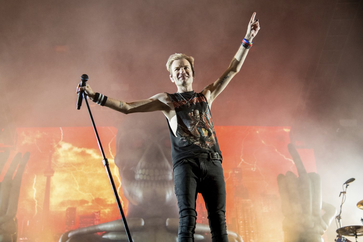 Greig Nori denies abuse allegations made in Sum 41 singer Deryck Whibley's memoir | iNFOnews.ca Greig Nori denies abuse allegations made in Sum 41 singer Deryck Whibley's memoir | iNFOnews.ca