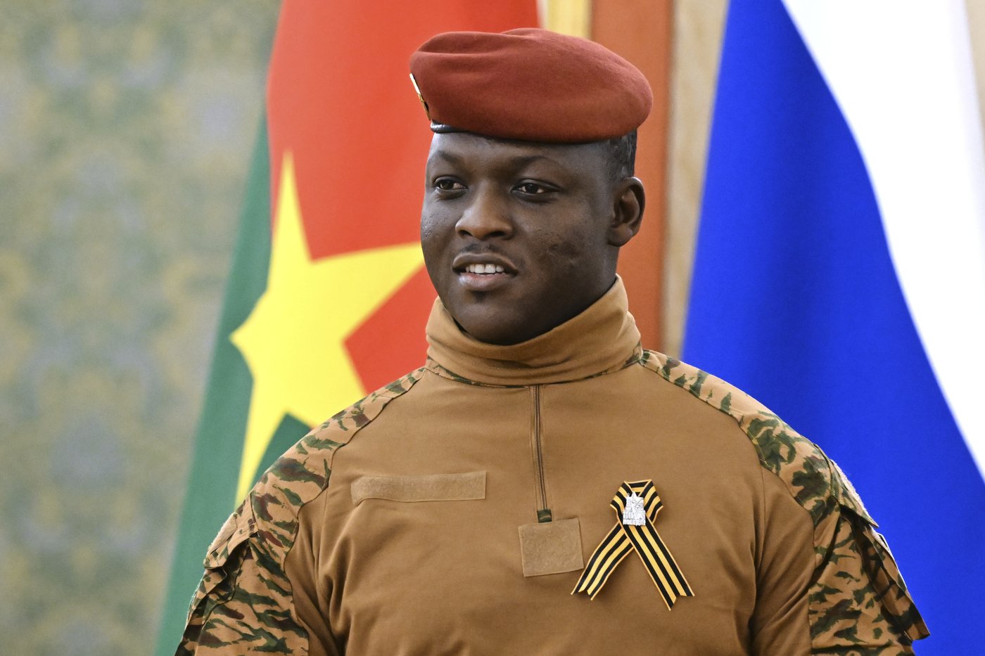 Africa's youngest leader, a friend of Russia, is celebrated by some and criticized by others | iNFOnews.ca