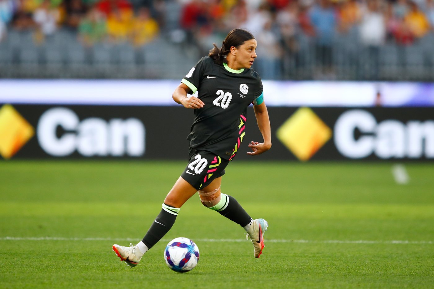 Gotham signs Australian striker Sam Kerr through the 2030 season | iNFOnews.ca