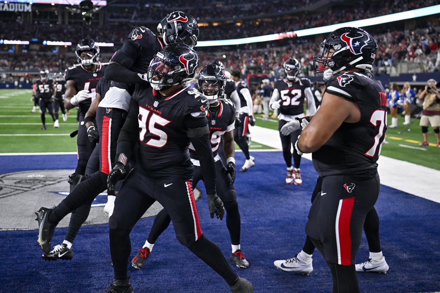 Texans never trail while handing Cowboys 5th straight loss, 34-10 | iNFOnews.ca Texans never trail while handing Cowboys 5th straight loss, 34-10 | iNFOnews.ca