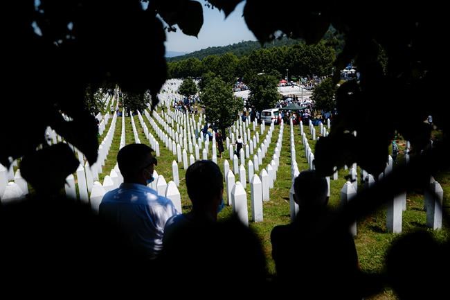 Bosnian-Canadians mark 25th anniversary of Srebrenica massacre | iNFOnews.ca