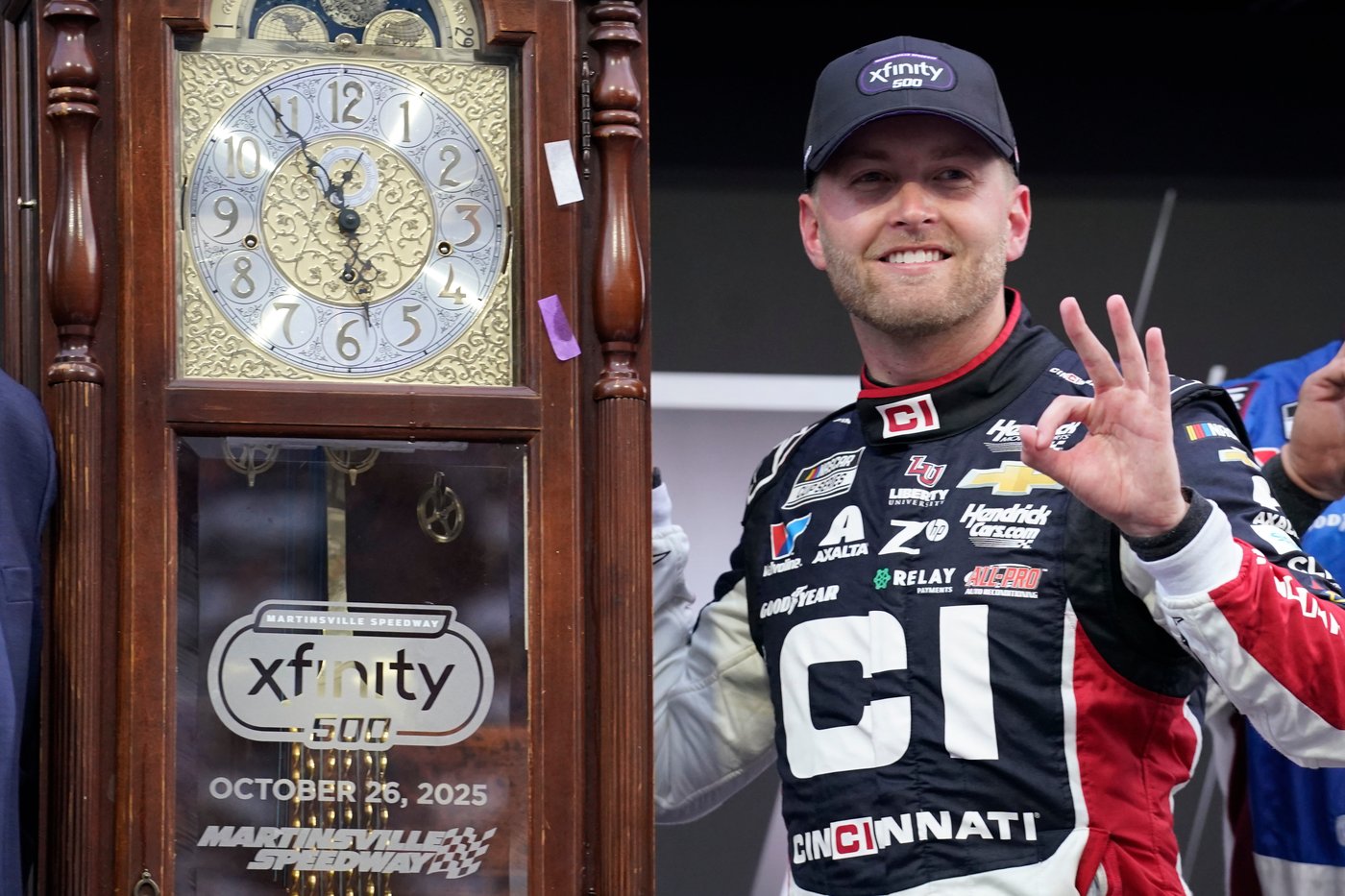 Hendrick Motorsports, Joe Gibbs Racing rekindle friendly rivalry for NASCAR championship | iNFOnews.ca Hendrick Motorsports, Joe Gibbs Racing rekindle friendly rivalry for NASCAR championship | iNFOnews.ca