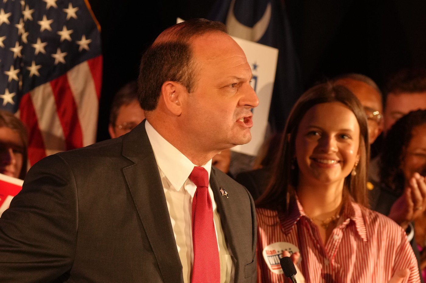 Alan Wilson wins South Carolina Republican governor runoff after Trump hedges his bet on race | iNFOnews.ca