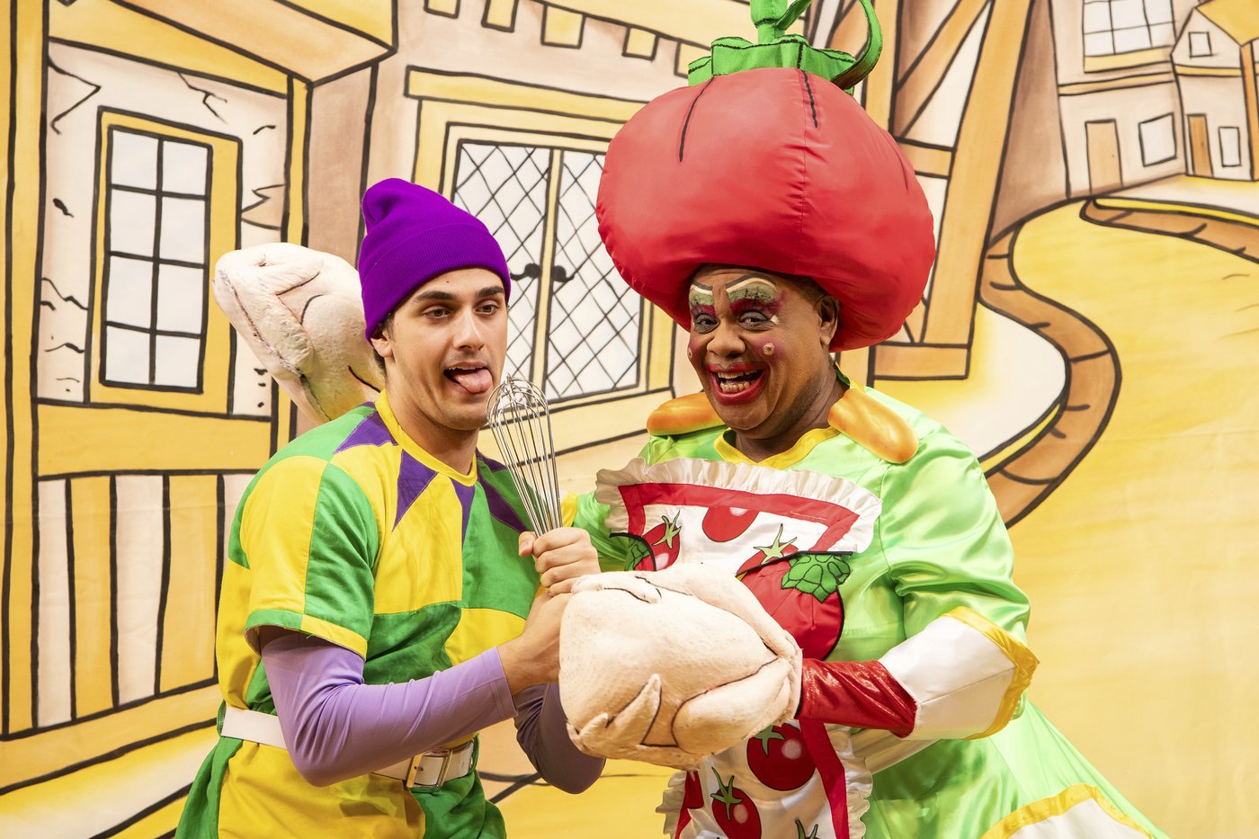 A mix of merriment, music and mayhem makes panto a beloved British holiday tradition | iNFOnews.ca