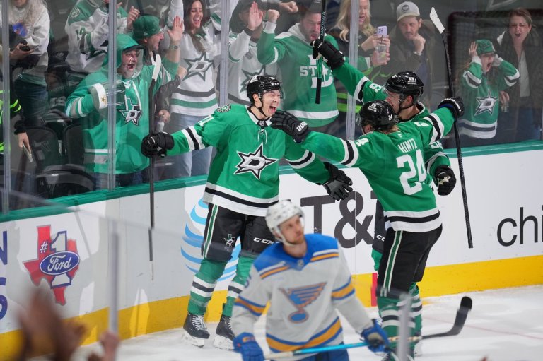 Robertson scores 30th goal with a minute left to lift Stars over Blues 3-2 | iNFOnews.ca