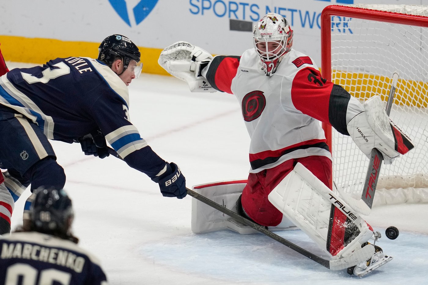 Charlie Coyle's 4-point night leads the Blue Jackets to a 5-1 win over the Hurricanes | iNFOnews.ca
