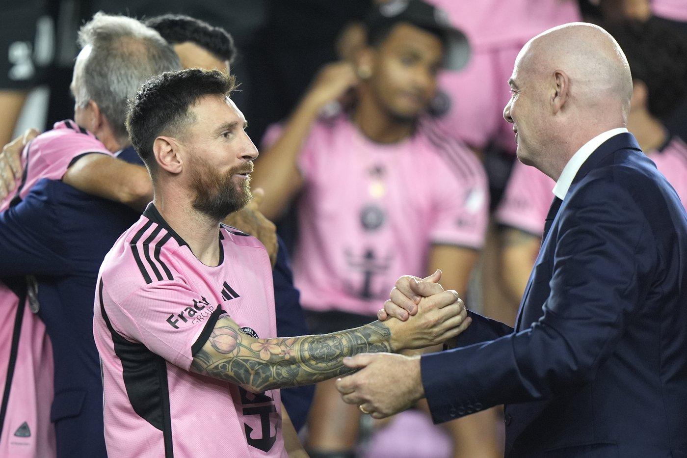 FIFA announces first Club World Cup sponsor with Chinese electronics firm branding VAR checks | iNFOnews.ca FIFA announces first Club World Cup sponsor with Chinese electronics firm branding VAR checks | iNFOnews.ca