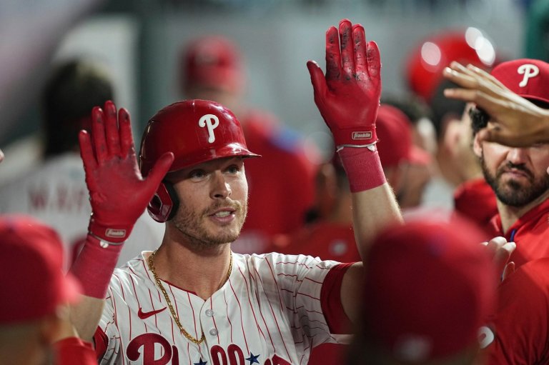 Max Kepler signs with Diamondbacks while still serving suspension for performance-enhancing drugs | iNFOnews.ca