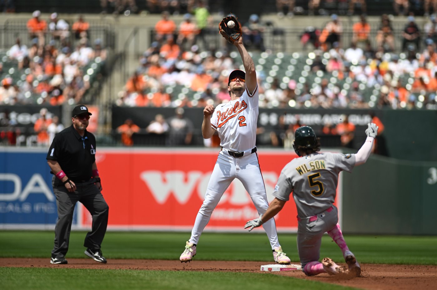 Bassitt, Beavers and Taveras help the Orioles avoid a sweep with a 2-1 win over the Athletics | iNFOnews.ca