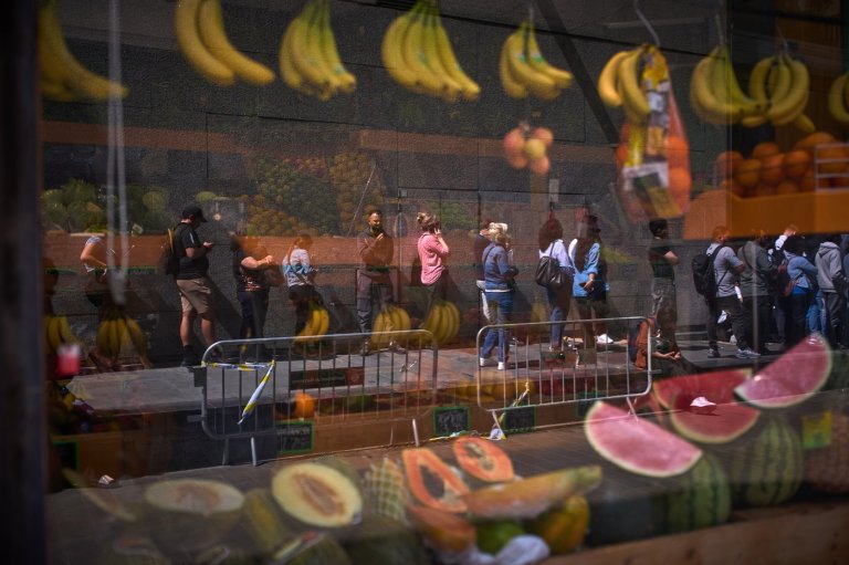 Migrants rush to apply under Spain’s new mass legalization program | iNFOnews.ca