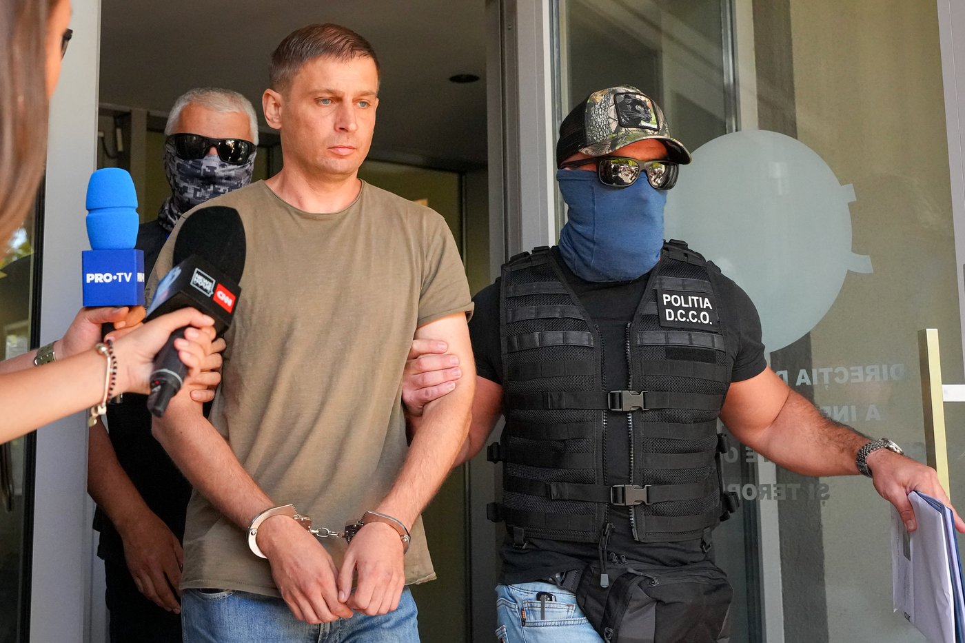 Hungary expels 10 Russian diplomats as it shifts away from previous pro-Moscow stance | iNFOnews.ca
