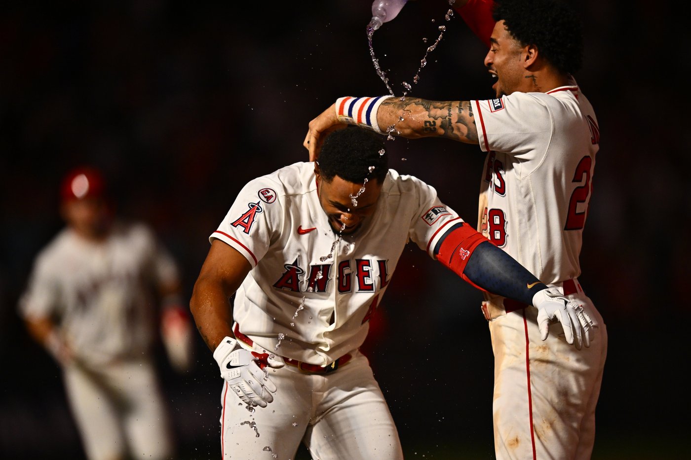 Angels beat Twins 6-5 in 11 innings on Moore's bases-loaded, 2-out infield single | iNFOnews.ca