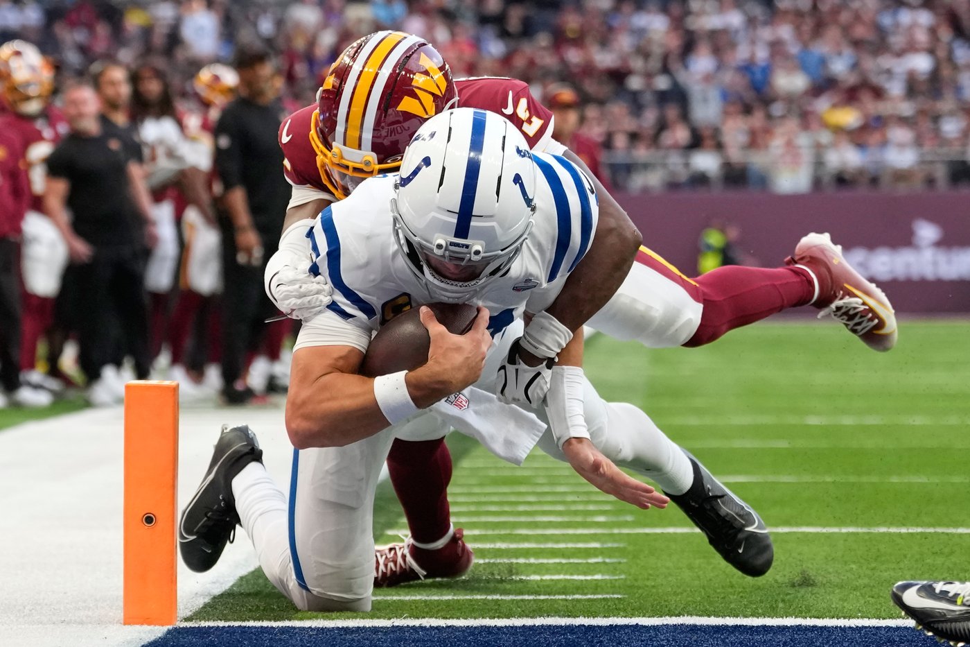 Tea time as Jonathan Taylor runs for 2 TDs and Colts beat Commanders 30-13 in London | iNFOnews.ca