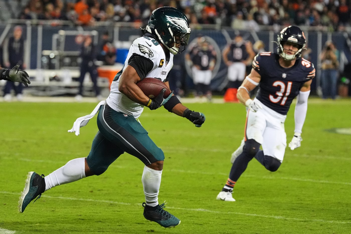 Jalen Hurts challenges underdog Eagles to find out who they are ahead of matchup with Rams | iNFOnews.ca