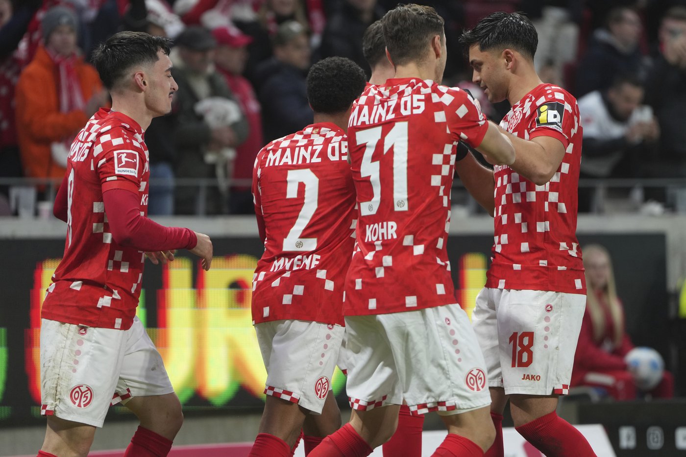 Can sent off as Dortmund loses again and Leverkusen drops more points in Bundesliga | iNFOnews.ca Can sent off as Dortmund loses again and Leverkusen drops more points in Bundesliga | iNFOnews.ca
